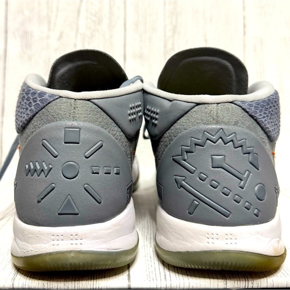 KOBE A.D. 'GREY SNAKESKIN' NIKE’S - Picture 9 of 13
